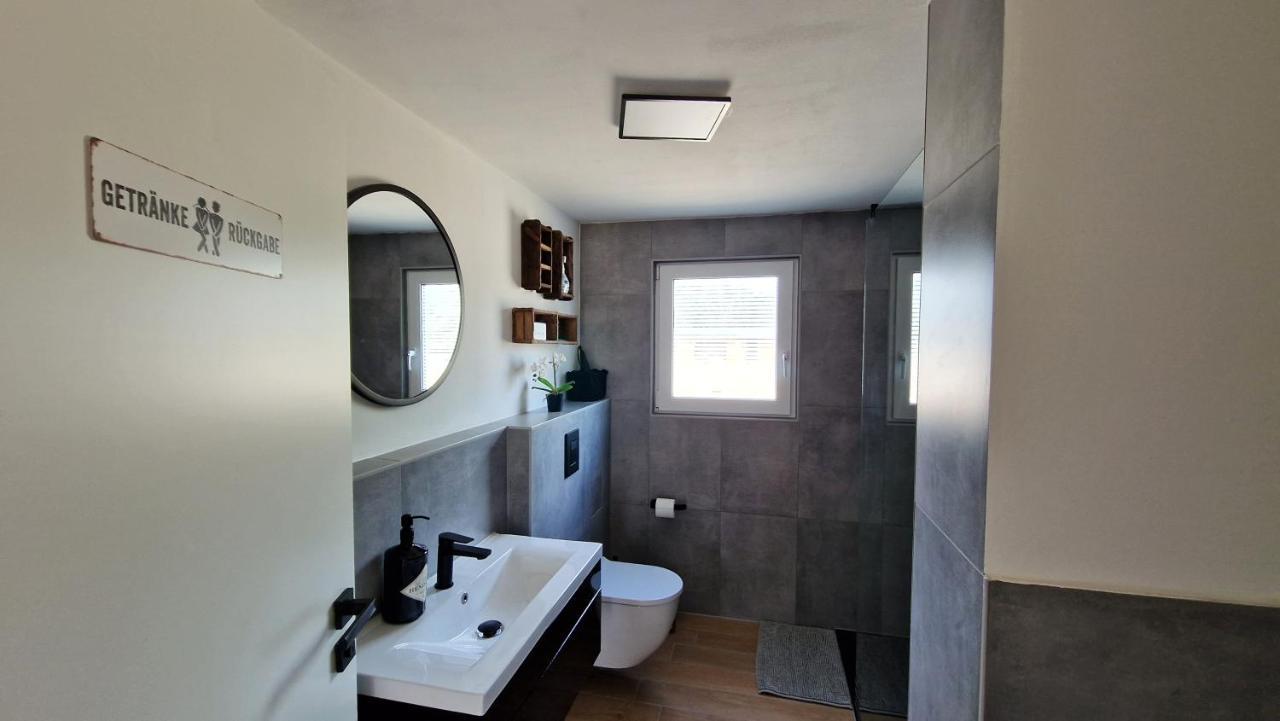 Ferienhaus Seeoase - 70Qm - Kamin -Terrassen - Parkplatz - Badestelle Fusslaeufig Joachimsthal Bagian luar foto